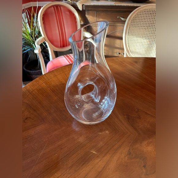 Bormioli Rocco Clear Glass 50oz. Carafe/Wine Decanter w artistic grip, Italy - Picture 11 of 14